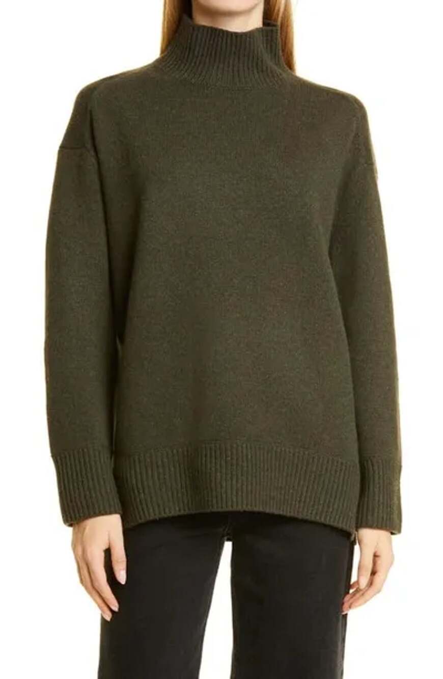 Vince Side-Slit 100% Cashmere Turtleneck Sweater Size M Olive Green